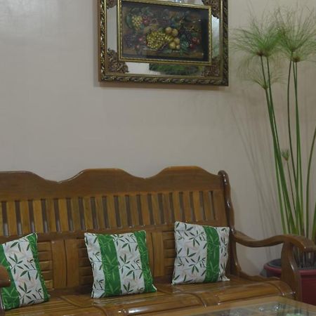 Sunflower Royal Pensionne Bed & Breakfast Puerto Princesa Exterior foto